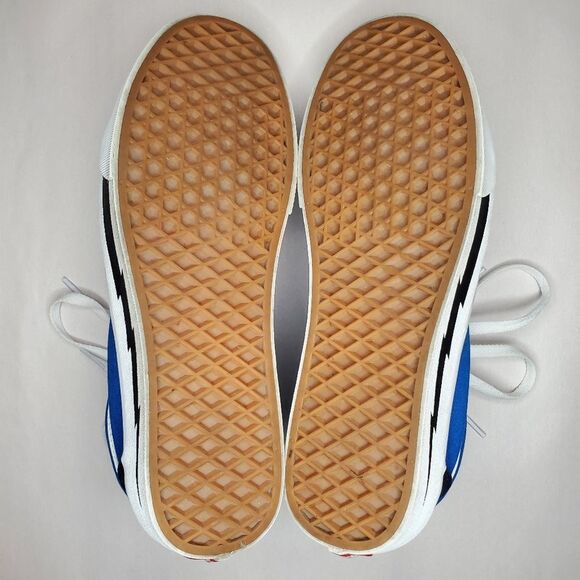 NWOT Vans Limited Edition Think Young Old Skool Shoe Men's Size 9.5 - Picture 9 of 10